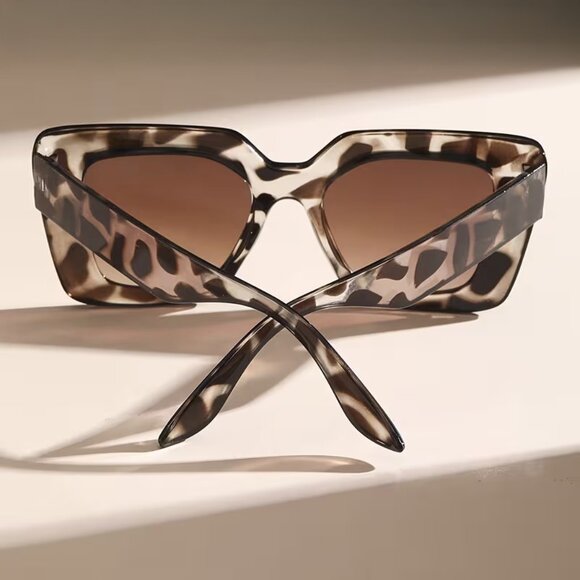 Women’s Brown Tortoise Sunglasses NWT - Picture 5 of 5